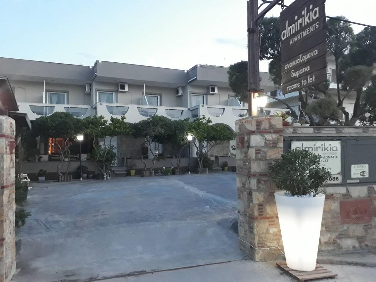 Almirikia Apartments مورتيري المظهر الخارجي الصورة