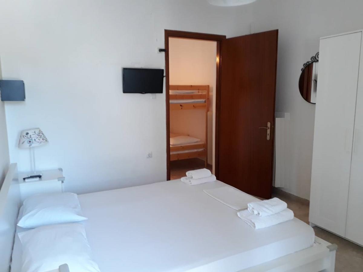 Almirikia Apartments مورتيري المظهر الخارجي الصورة